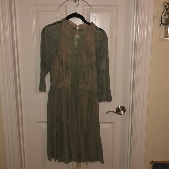 Stunning mint lace dress 👗 - Picture 8 of 11